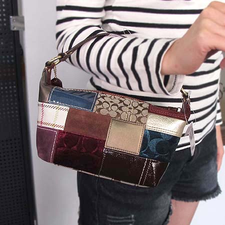 Coach(��ġ) �ñ׳��� ��Ƽ �Ŀ�ġ ����� [��������] �̹���5 - ���̺��� �߰���ǰ