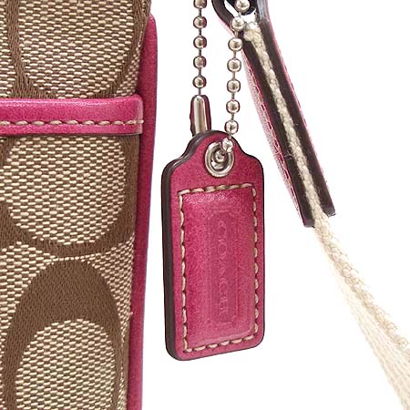 Coach(��ġ) �ñ׳��� �ΰ� ��ũ���� ��Ƽġ ũ�ν��� [��������] �̹���3 - ���̺��� �߰���ǰ
