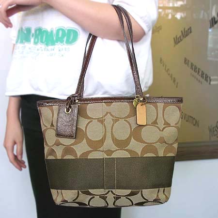 Coach(��ġ) 10124 �ñ׳��� ��Ʈ������ ����� [��������] �̹���5 - ���̺��� �߰���ǰ