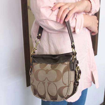 Coach(��ġ) 41856 ���� �ñ׳��� �Ŀ�ġ ����� [��������] �̹���5 - ���̺��� �߰���ǰ