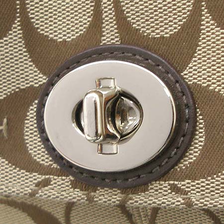 Coach(��ġ) �ñ׳��� 2�� ��Ʈ ũ�ν��� �̹���3 - ���̺��� �߰���ǰ