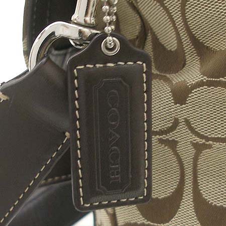 Coach(��ġ) �ñ׳��� 2�� ��Ʈ ũ�ν��� �̹���4 - ���̺��� �߰���ǰ