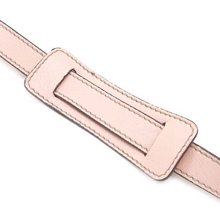 Gucci(����) 203257 GG�ΰ� �𰡵� ��ũ���� ũ�ν��� [��������] �̹���4 - ���̺��� �߰���ǰ