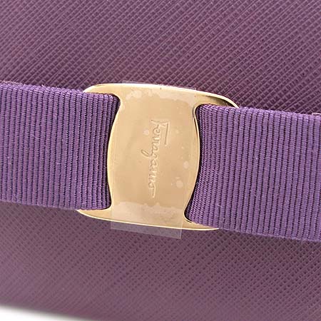 Ferragamo(��󰡸�) 22-A926 ���� �ٶ� ������ [��������] �̹���3 - ���̺��� �߰���ǰ