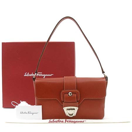 Ferragamo(��󰡸�) 21 7878 ���� ��ġ�� ��Ʈ��� ����� [�б�������] �̹���2 - ���̺��� �߰���ǰ