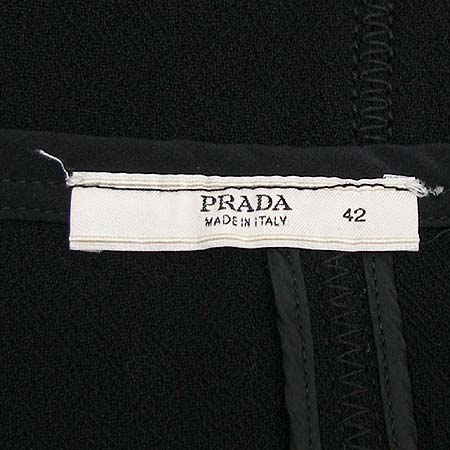 Prada(�����) ��ĿƮ �̹���4 - ���̺��� �߰���ǰ