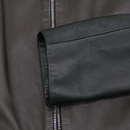Loewe(�ο���) �簡�� ���� �̹���3 - ���̺��� �߰���ǰ
