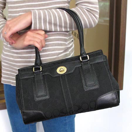 Coach(��ġ) �ñ׳��� ��Ʈ�� �̹���5 - ���̺��� �߰���ǰ
