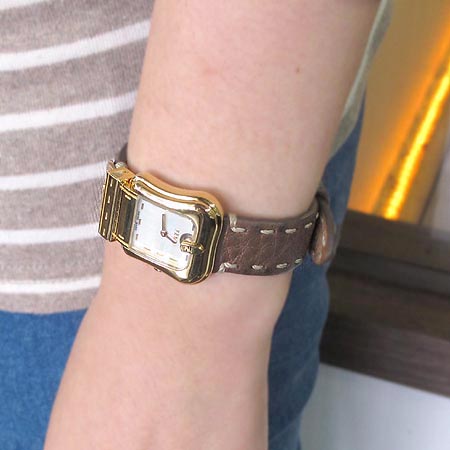 Fendi(���) F384242 3800L �ڰ��� ������ ���׹�� �ð� [��������] �̹���5 - ���̺��� �߰���ǰ