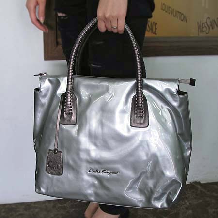 Ferragamo(��󰡸�) 21 B837 �ǹ� ������ �� ��Ʈ�� [��������] �̹���5 - ���̺��� �߰���ǰ