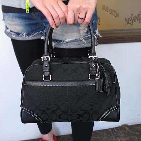 Coach(��ġ) �ñ׳�ó �ڰ��� ������ ��Ʈ�� �̹���5 - ���̺��� �߰���ǰ