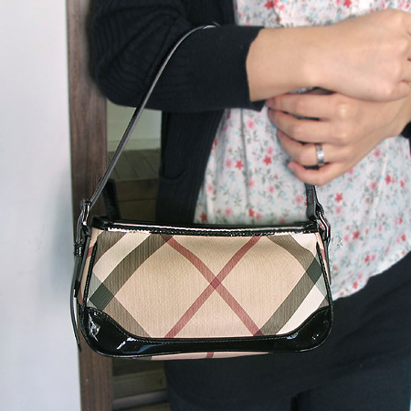 Burberry(������) �� ���üũ ����� [�б�������] �̹���5 - ���̺��� �߰���ǰ