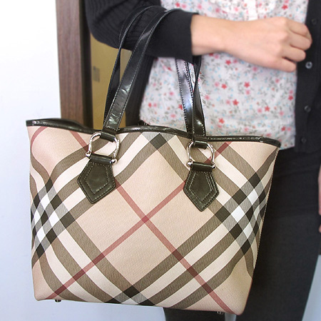 Burberry(������) �� ���üũ PVC ���� ����� [�б�������] �̹���5 - ���̺��� �߰���ǰ