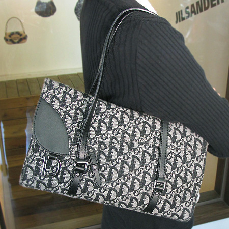 Dior(ũ����î���) �ΰ� �ڰ��� ���� ���� ����� �̹���5 - ���̺��� �߰���ǰ