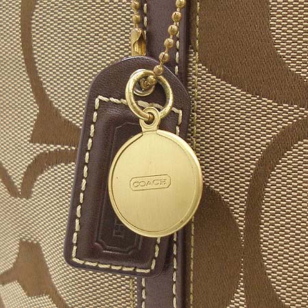 Coach(��ġ) �ñ׳��� �ٰ� ����� �̹���3 - ���̺��� �߰���ǰ