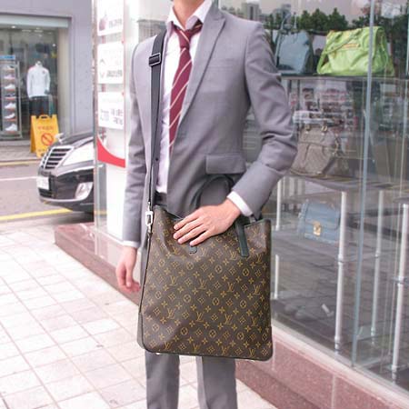 Louis Vuitton(���̺���) M56708 ���׷� ��ī�縣 ���̺� ��Ʈ�� + ũ�ν� ��Ʈ�� [�б�������] �̹���5 - ���̺��� �߰���ǰ