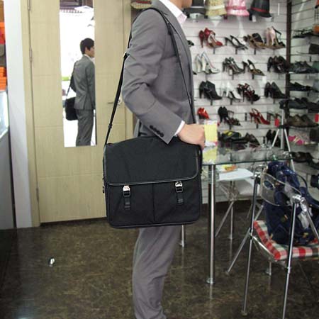Prada(�����) VS0255 �к긯 ũ�ν��� [�д����] �̹���5 - ���̺��� �߰���ǰ