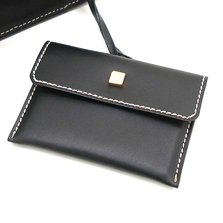 Ferragamo(��󰡸�) 21 2408 ���� ��ġ�� �簢 ����� �̹���3 - ���̺��� �߰���ǰ