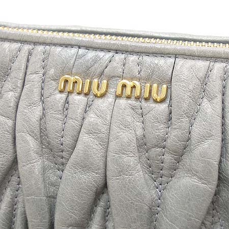 MiuMiu(�̿�̿�) ��Ż �ΰ� �Ÿ� ���� �Ŀ�ġ�� �̹���3 - ���̺��� �߰���ǰ