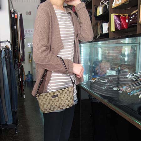 Gucci(����) 190393 GG �ΰ� �ڰ��� �Ŀ�ġ ����� [��������] �̹���5 - ���̺��� �߰���ǰ