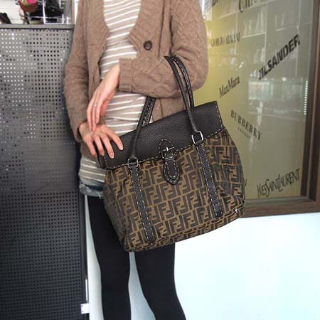 Fendi(���) 8BR449 �������� ��Ʈ �� ����� [��������] �̹���5 - ���̺��� �߰���ǰ