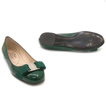 Ferragamo(��󰡸�) VARINA ���� �ٶ� ��� ���̴�Ʈ ������ ���� �̹���3 - ���̺��� �߰���ǰ