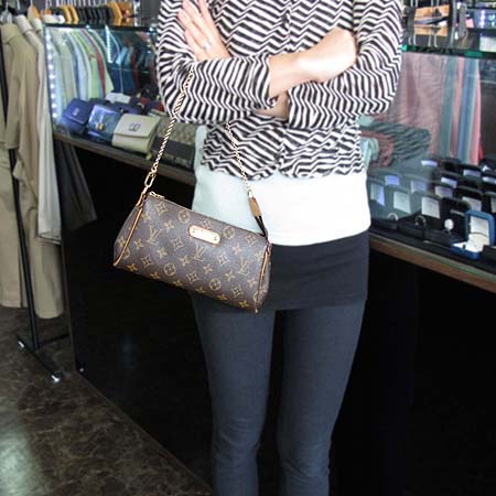 Louis Vuitton(���̺���)  M95567 ���׷� ĵ���� ����Ŭ��ġ + ��Ʈ�� [��������] �̹���4 - ���̺��� �߰���ǰ