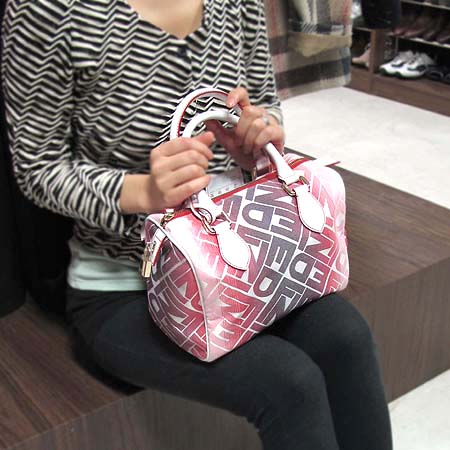 Fendi(���) 8BL068 �ΰ� �к긯 ������ ��Ʈ�� �̹���5 - ���̺��� �߰���ǰ