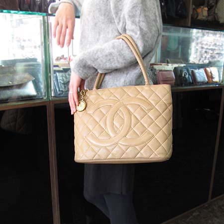 Chanel() A01804 ĳŲ  ι Ʈ [] ̹4 - ̺ ߰ǰ
