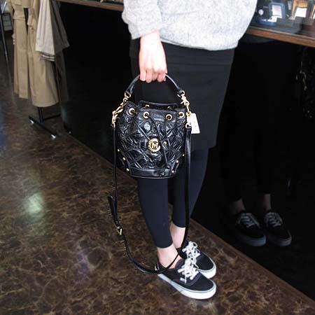 Metrocity(��Ʈ�ν�Ƽ) M ���� �ΰ� ���� ���ָӴ� ũ�ν��� + ��Ʈ ��Ʈ�� �̹���5 - ���̺��� �߰���ǰ