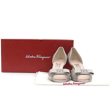 Ferragamo(��󰡸�) MANUELA �ٶ� ��� ���̴�Ʈ ������ ������ ���� �̹���2 - ���̺��� �߰���ǰ