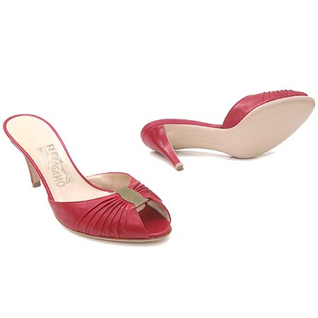 Ferragamo(��󰡸�) MONILE ��Ż �ٶ� ��� ������ ���� �̹���3 - ���̺��� �߰���ǰ