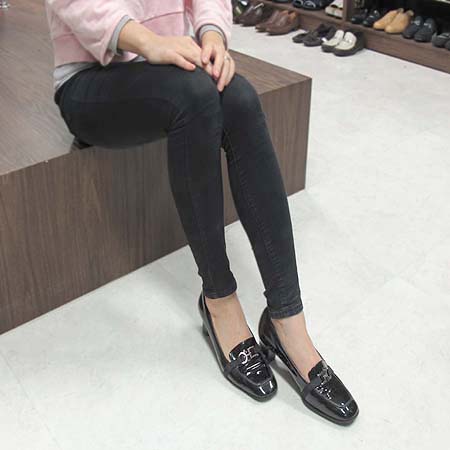 Ferragamo(��󰡸�) ���� ���̴�Ʈ ���� ��ġ�� �ΰ� ������ ���� �̹���5 - ���̺��� �߰���ǰ