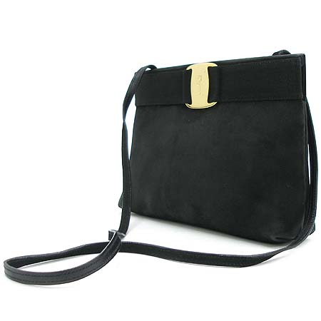 Ferragamo(��󰡸�) ���� �ٶ� ��� �����̵� Ŭ��ġ �� ����� �̹���2 - ���̺��� �߰���ǰ