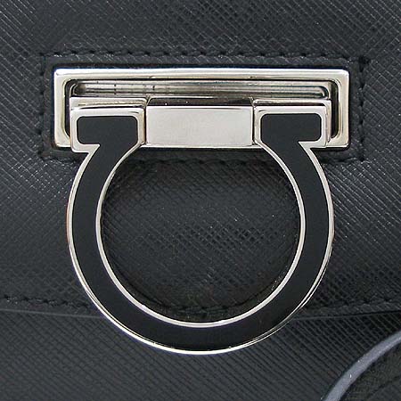Ferragamo(��󰡸�) 21 4836 ��ġ�� ��� Ŭ��ġ + ũ�ν� ��Ʈ�� �̹���3 - ���̺��� �߰���ǰ