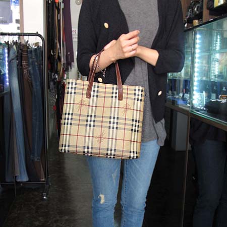 Burberry(������) Ŭ���� �ٰ� ��Ʈ�� [��������] �̹���5 - ���̺��� �߰���ǰ
