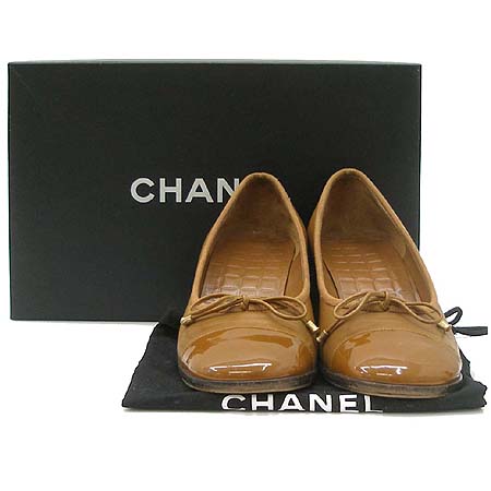 Chanel(����) A19482Y01552 Ŭ���� ������ ���̴�Ʈ ������ ���� �̹���2 - ���̺��� �߰���ǰ