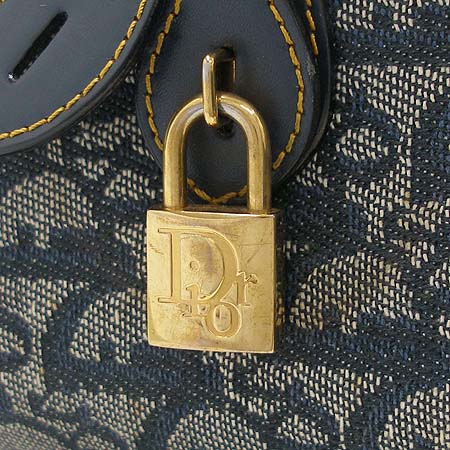 Dior(ũ����î���) �ΰ� �ڰ��� ���� ��Ʈ�� �̹���3 - ���̺��� �߰���ǰ