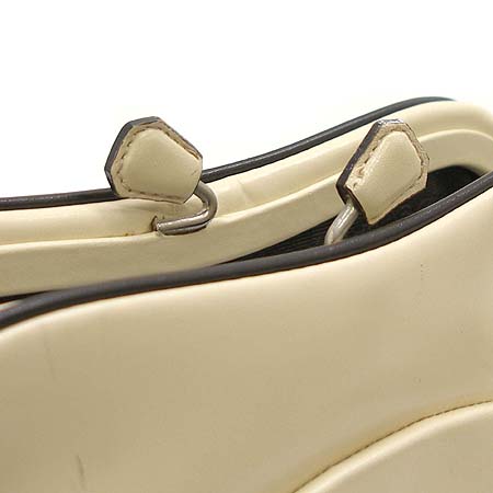 Prada(�����) ȭ��Ʈ ���� ��Ʈ�� �̹���4 - ���̺��� �߰���ǰ