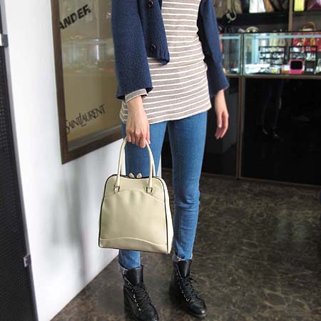 Prada(�����) ȭ��Ʈ ���� ��Ʈ�� �̹���5 - ���̺��� �߰���ǰ
