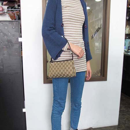 Gucci(����) 145750 GG�ΰ� �к긯 �Ŀ�ġ ����� [�б�������] �̹���5 - ���̺��� �߰���ǰ