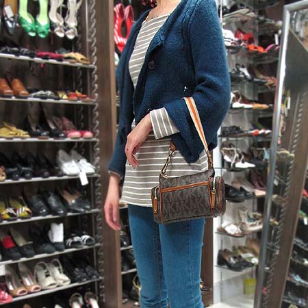 MICHAELKORS (����Ŭ�ھ) ��Ƽ ���� ����� �̹���5 - ���̺��� �߰���ǰ