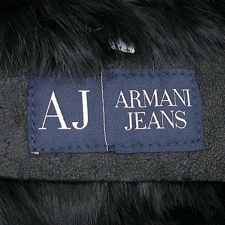Armani(�Ƹ�����) �䳢�� ���� �̹���4 - ���̺��� �߰���ǰ