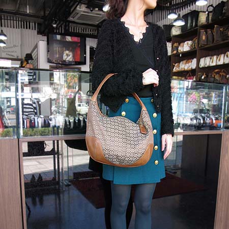 Coach(��ġ) �ñ׳��� �ڰ��� ȣ�� ����� �̹���5 - ���̺��� �߰���ǰ