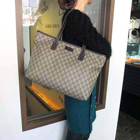 Gucci(����) 211137 GG�ΰ� PVC ���� �ٰ� ����� [�б�������] �̹���5 - ���̺��� �߰���ǰ