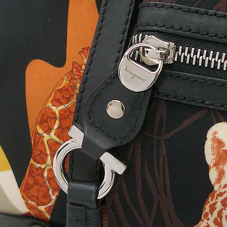 Ferragamo(��󰡸�) 21 6410 �к긯 ��Ʈ�� + ��� ��Ʈ�� �̹���3 - ���̺��� �߰���ǰ