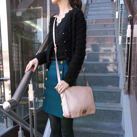 Fendi(���) 8BT116 �������� ũ�ν��� W �̹���5 - ���̺��� �߰���ǰ