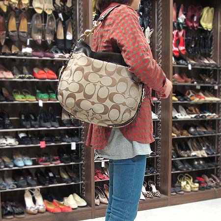 Coach(��ġ) �ñ׳�ó �ڰ��� �� ȣ�� ����� �̹���5 - ���̺��� �߰���ǰ