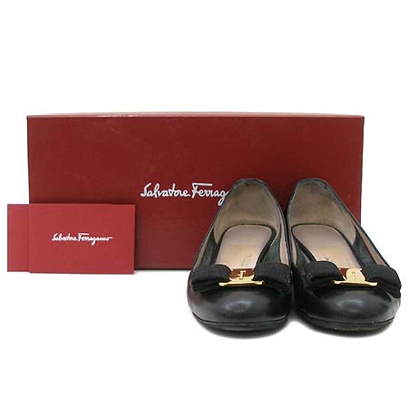 Ferragamo(��󰡸�) ���� �ٶ� ������ ���� �̹���2 - ���̺��� �߰���ǰ