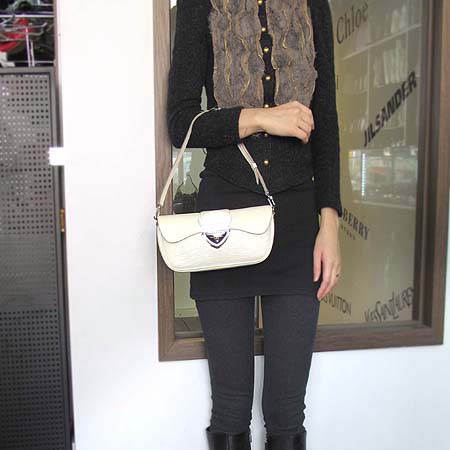 Louis Vuitton(���̺���) M5929J ���� ���̺��� ���״� Ŭ��ġ �� ����� [��������] �̹���5 - ���̺��� �߰���ǰ